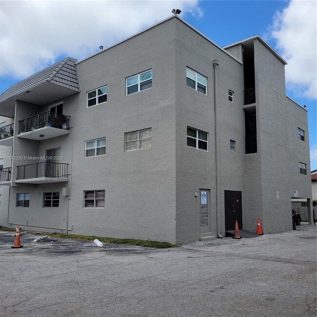 property at 5100 SW 41st St