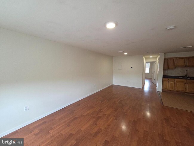 1009 Red Lion Rd in Philadelphia, PA - Building Photo - Building Photo