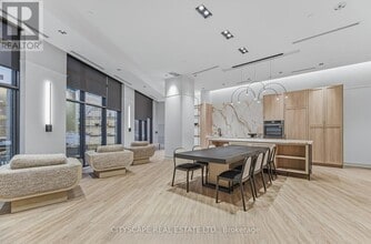 2088 James St in Burlington, ON - Building Photo - Building Photo