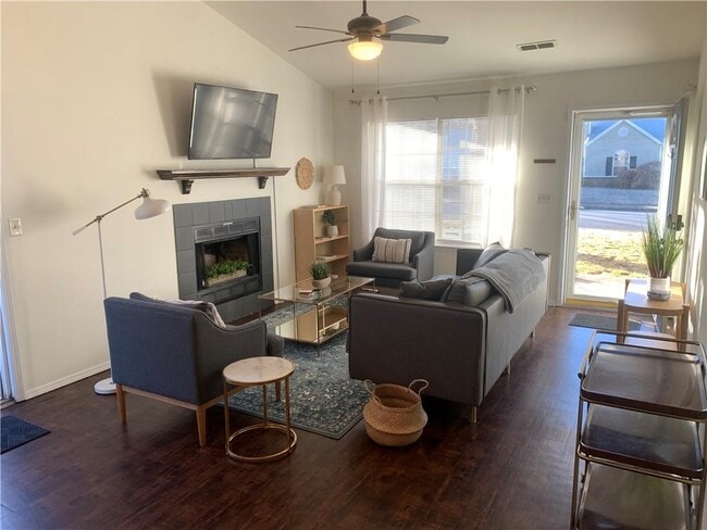 462 Mimosa Ln in Fayetteville, AR - Building Photo - Building Photo