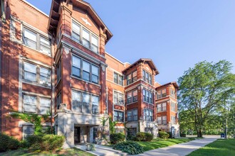 5049 S. Drexel Boulevard in Chicago, IL - Building Photo - Building Photo