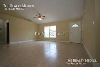 13132 SW 35th Cir in Ocala, FL - Foto de edificio - Building Photo