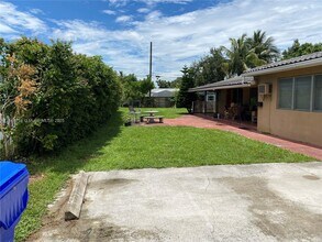 5616 Arthur St in Hollywood, FL - Building Photo - Building Photo
