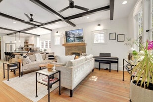 614 W Lafayette St in Fayetteville, AR - Building Photo