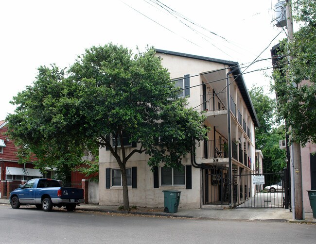 Wraggborough Court in Charleston, SC - Building Photo - Building Photo