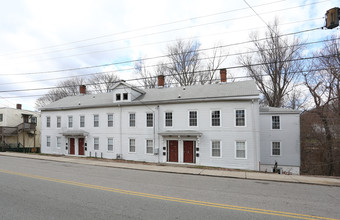 92-98 Boswell Ave in Norwich, CT - Building Photo - Building Photo