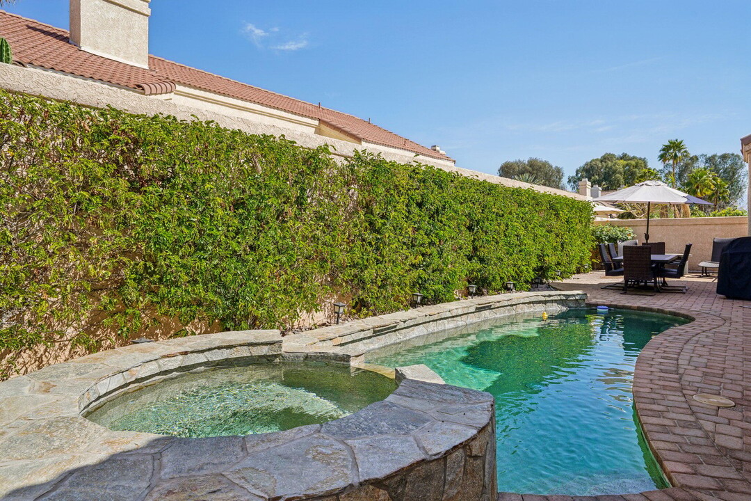 45450 Desert Fox Dr in La Quinta, CA - Building Photo
