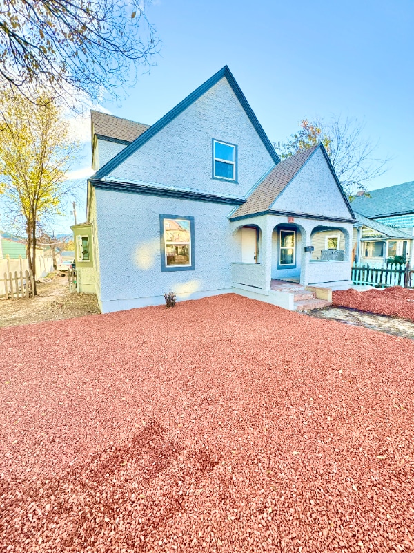 property at 719 W Colorado Ave