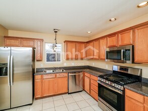 20401 E 43rd St S in Broken Arrow, OK - Foto de edificio - Building Photo