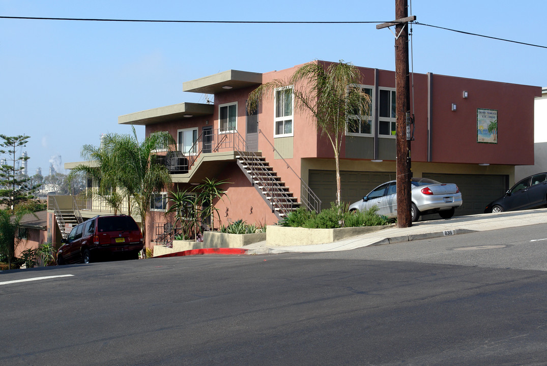 836 E Grand Ave in El Segundo, CA - Building Photo