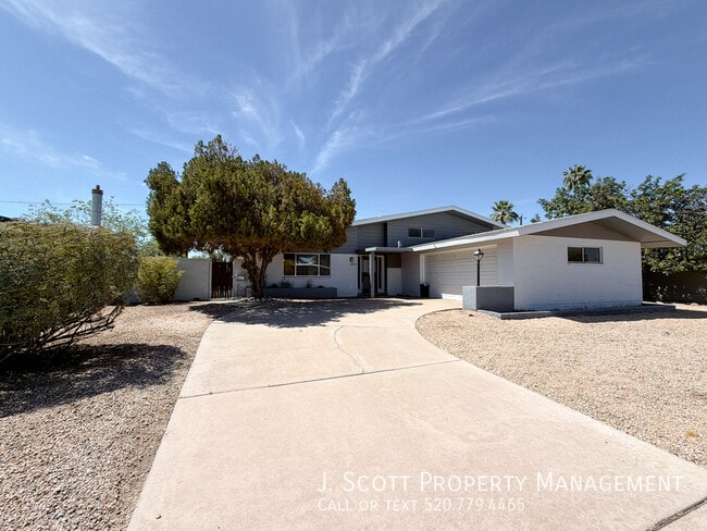 property at 3914 E Becker Ln