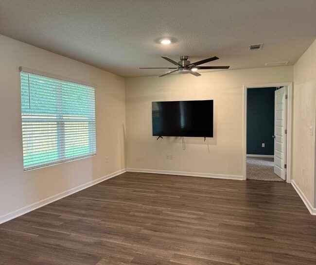 3132 Van Day Way in Crestview, FL - Building Photo - Building Photo
