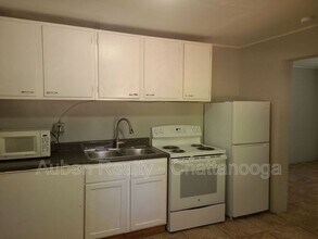 713 Lupton Dr in Chattanooga, TN - Building Photo - Building Photo