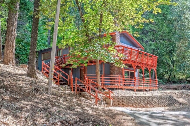 property at 6290 Topaz Dr