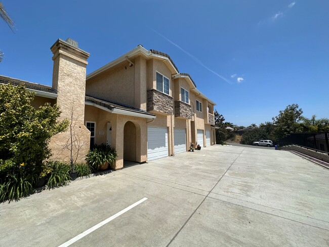 Liberty Triplex in San Marcos, CA - Building Photo - Building Photo