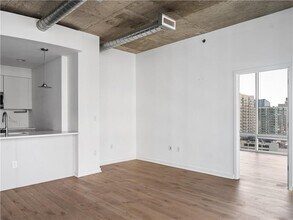 943 Peachtree St NE in Atlanta, GA - Building Photo - Building Photo