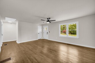 53 Springside Dr SE in Atlanta, GA - Building Photo - Building Photo