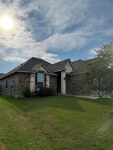 3209 Samson Dr in Lorena, TX - Building Photo - Building Photo