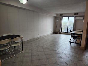 1700 University Ave W in Windsor, ON - Building Photo - Building Photo