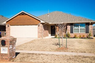 3913 Caraway Ln in Norman, OK - Building Photo