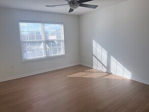 9420 Meadowmont View Dr in Charlotte, NC - Building Photo - Building Photo