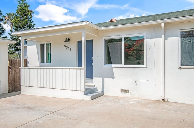 9211 Earl St in La Mesa, CA - Building Photo - Building Photo