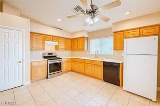 4837 Raw Umber Ct in Las Vegas, NV - Building Photo - Building Photo