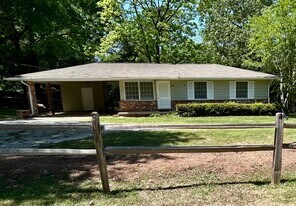 Charming 3-Bedroom Home in Auburn, AL - Building Photo