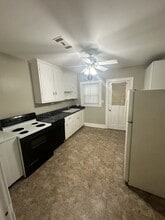 910 Hancock Dr in Americus, GA - Building Photo - Building Photo