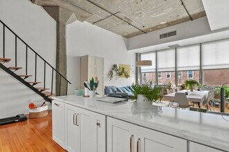 156 Porter St in Boston, MA - Building Photo - Building Photo