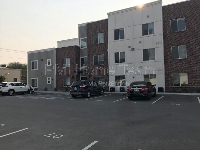 2874 Kiesel Ave in Ogden, UT - Foto de edificio - Building Photo