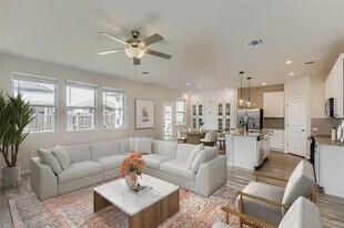 121 Morning Dawn Ln in Andice, TX - Building Photo