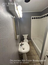 2531 W Park Pl in Oklahoma City, OK - Foto de edificio - Building Photo