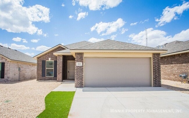 2115 N Avenue L in Lubbock, TX - Foto de edificio - Building Photo