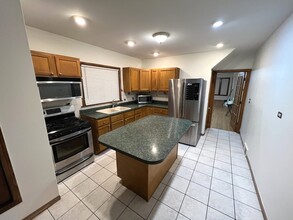 5030 W Winnemac Ave in Chicago, IL - Building Photo - Building Photo