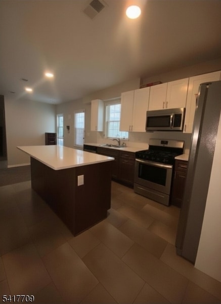 334 Bond St in Elizabeth, NJ - Building Photo - Building Photo