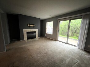 7115 Sweetwater Dr in Florence, KY - Building Photo - Building Photo