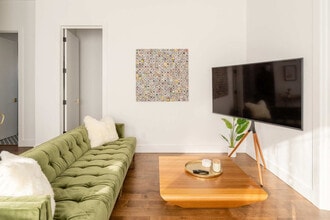 1425 SE 41st Ave in Portland, OR - Foto de edificio - Building Photo