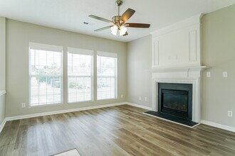 2912 Mark Oak Ct in Raleigh, NC - Building Photo - Building Photo