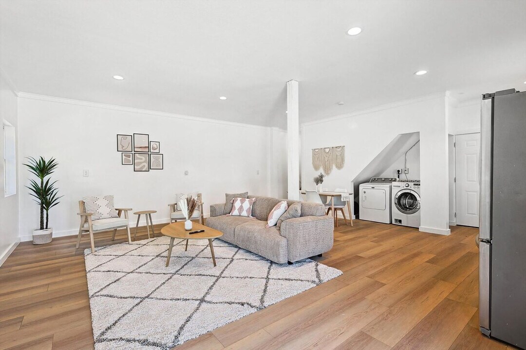 3322 Darby Ln, Unit SI ID1056423P in Denton, TX - Building Photo