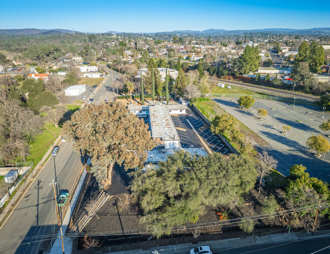 2255 Bird St in Oroville, CA - Building Photo - Building Photo