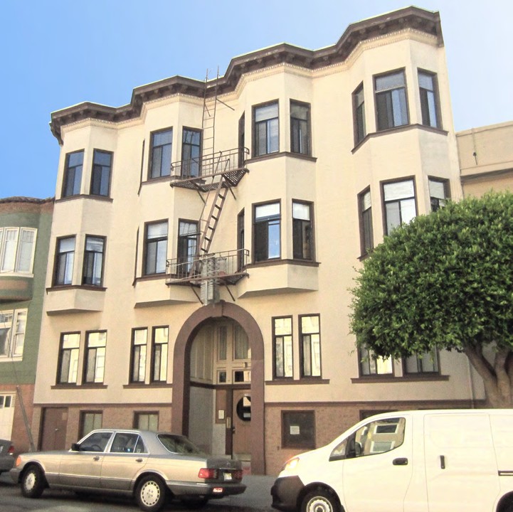 2227 Taylor in San Francisco, CA - Building Photo