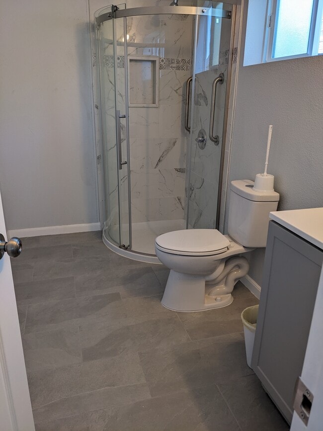 768 Easton Ave, Unit 768 A