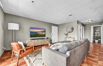 119 Mangano Cir in Encinitas, CA - Foto de edificio - Building Photo