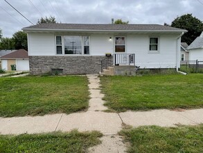 1005 W Park Ave in Norfolk, NE - Building Photo - Building Photo