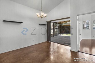 10209 Lindshire Ln in Austin, TX - Building Photo - Building Photo