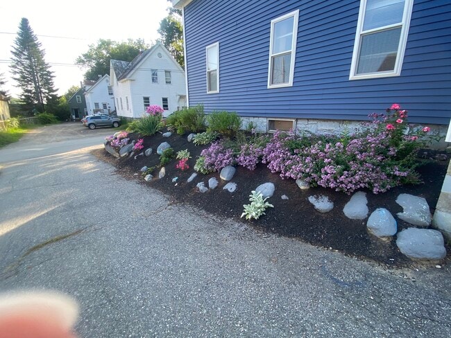 8 Burrill St, Unit 1