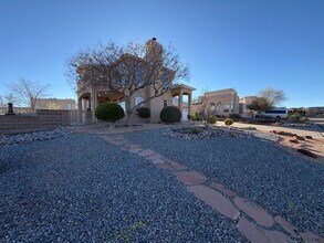 6766 Lazy River Ct NE in Rio Rancho, NM - Building Photo - Building Photo