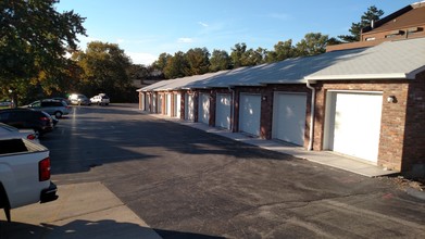 Oxford House Apartments in Cincinnati, OH - Building Photo - Building Photo