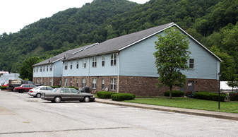 Amos E. Landrum Apartments